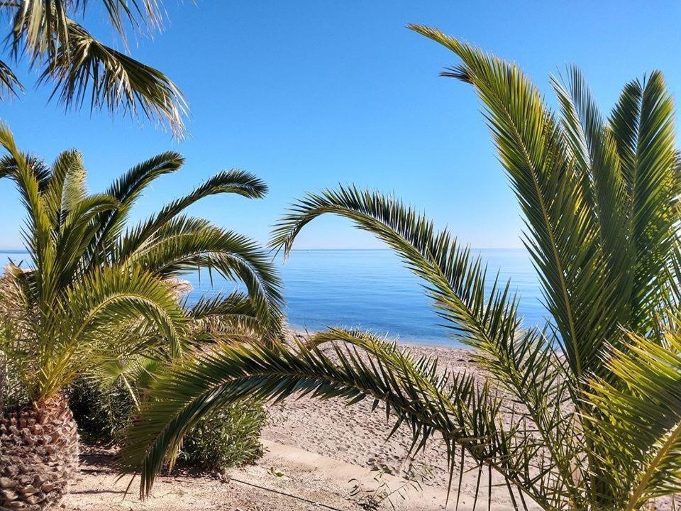 Bea Laguna Beach Vera Playa - Private Jacuzzi Екстер'єр фото